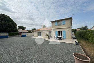  maison aiffres 79230