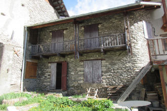  maison aiguilles 05470