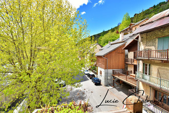  maison aiguilles 05470