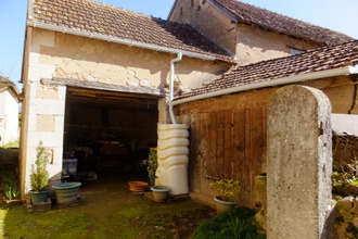  maison ainay-le-chateau 03360