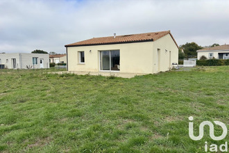  maison airvault 79600