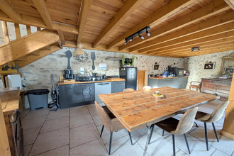  maison alboussiere 07440