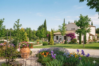  maison ansouis 84240