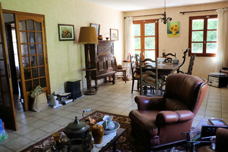  maison apt 84400