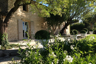  maison apt 84400