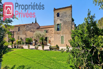  maison arles 13104