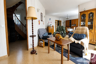  maison aynac 46120
