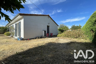  maison ayron 86190