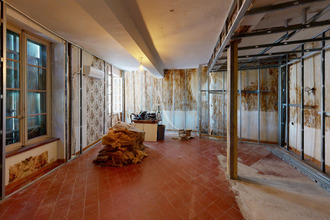  maison azille 11700