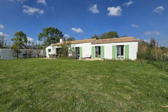  maison bois-de-cene 85710