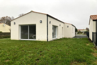  maison bois-de-cene 85710