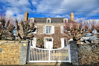  maison champigne 49330