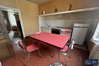  maison champs-sur-tarentaine-marchal 15270