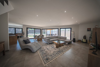  maison chanonat 63450