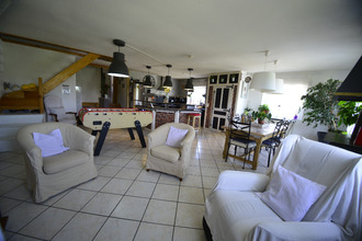  maison charbonnieres-les-varennes 63410