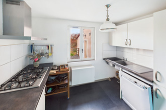  maison charensat 63640