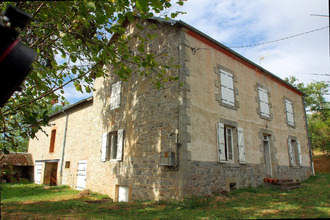  maison charensat 63640