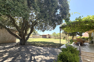  maison charleval 13350