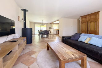  maison charleval 13350