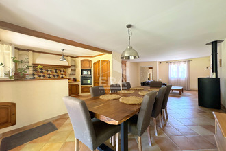  maison charleval 13350