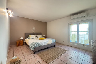  maison charleval 13350