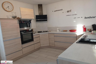  maison charmeil 03110