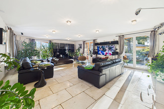  maison chateauneuf-le-rouge 13790