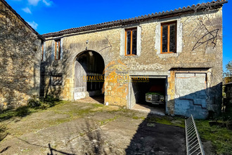  maison chazelles 16380