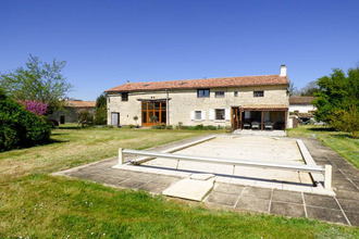  maison chef-boutonne 79110