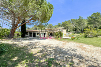  maison cheval-blanc 84460
