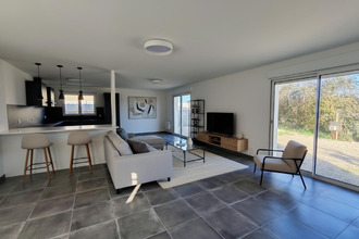  maison civray 86400