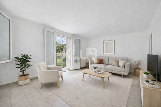  maison collias 30210