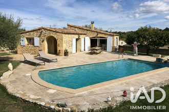  maison collias 30210