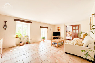  maison collonges 01550