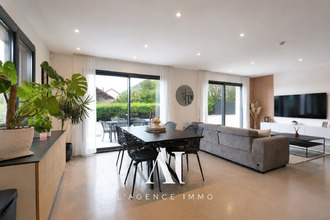  maison collonges 01550