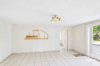  maison combas 30250