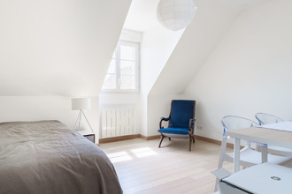  maison combleux 45800