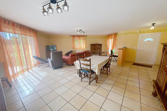  maison commer 53470