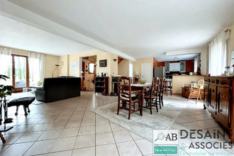  maison conde-ste-libiaire 77450