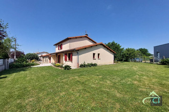  maison confolens 16500