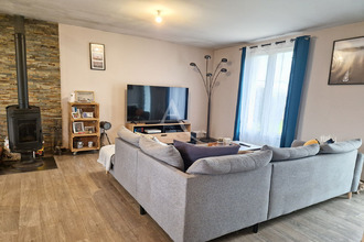  maison contigne 49330