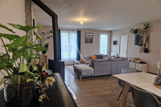  maison contigne 49330