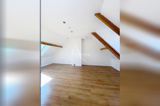  maison coubron 93470