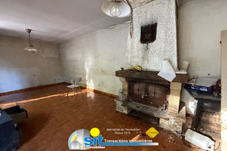  maison cour-et-buis 38122