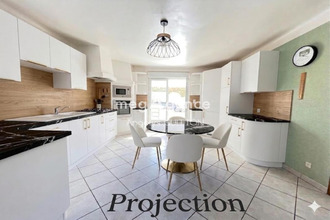  maison courgains 72260