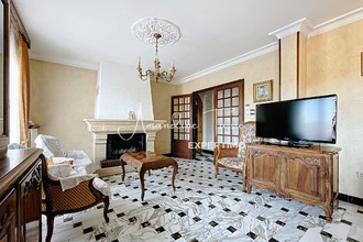  maison creissels 12100