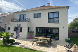  maison crespieres 78121