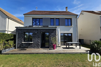  maison crespieres 78121