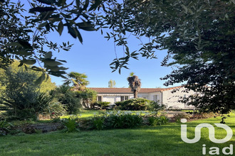  maison croix-chapeau 17220