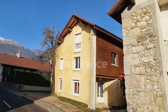  maison crozet 01170
